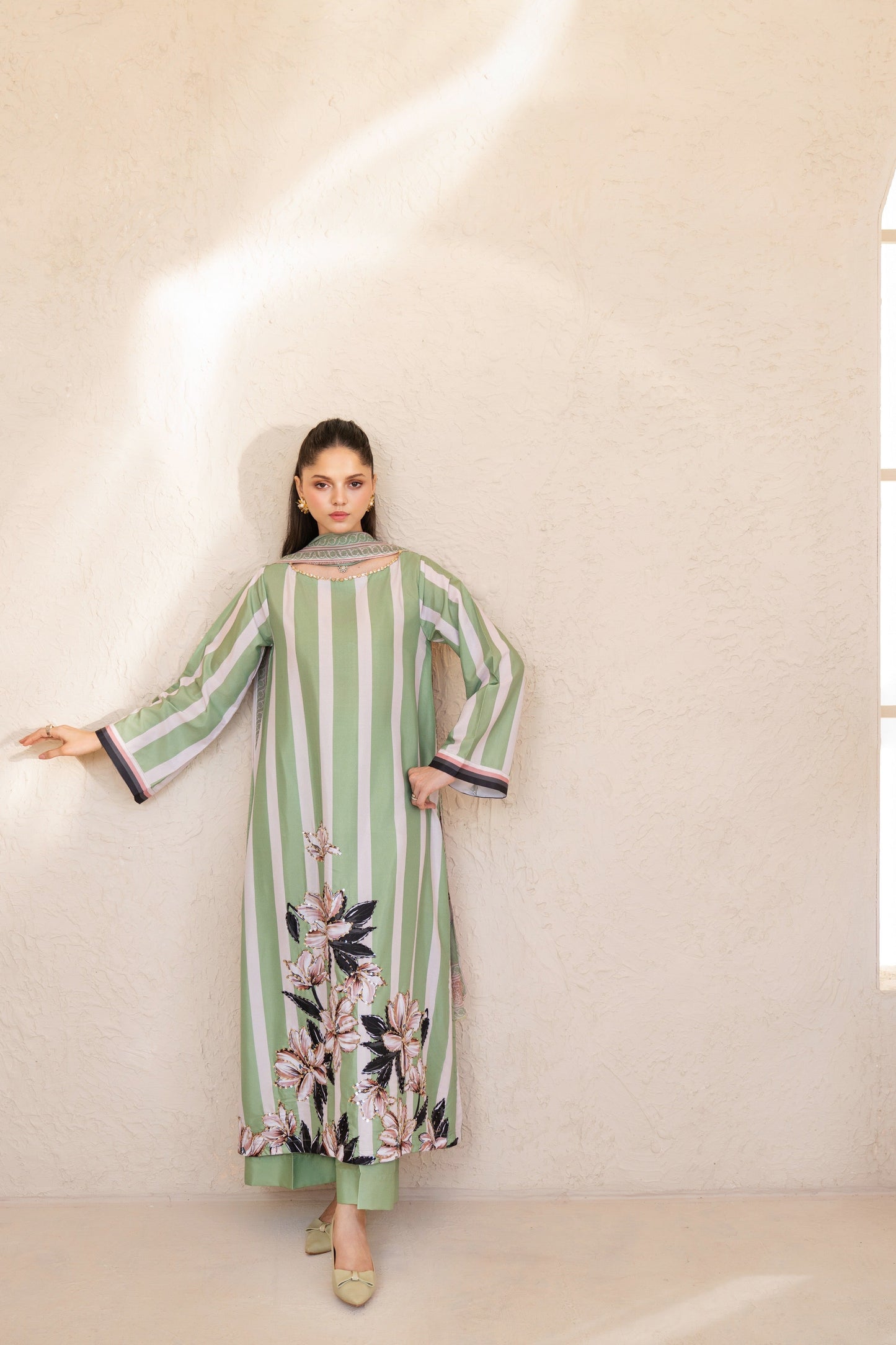 Arwina | Printed with Hand-embellished work