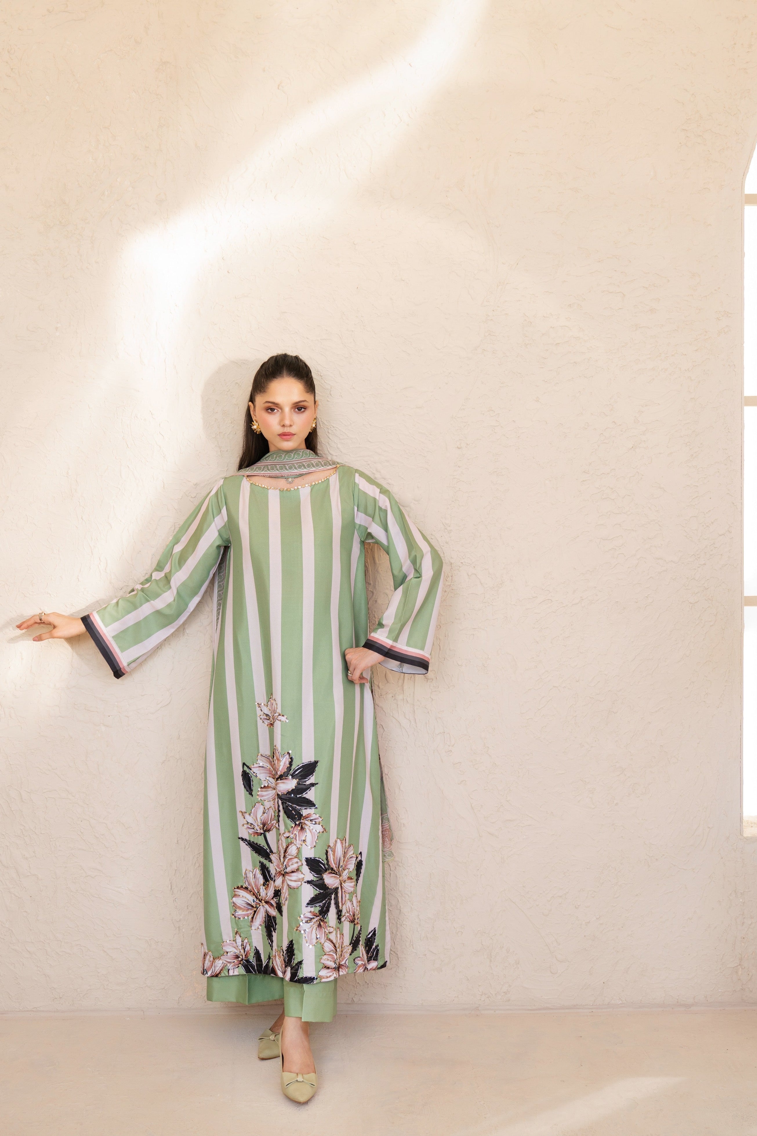 Arwina | Printed with Hand-embellished work